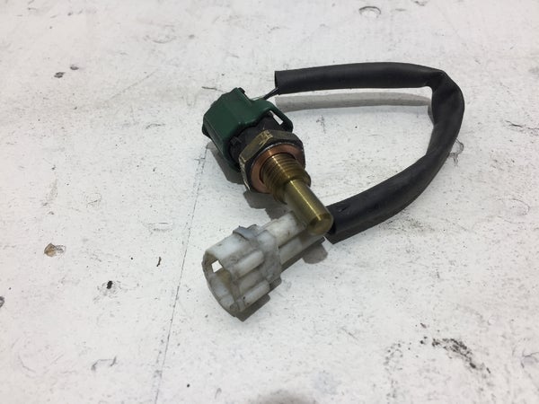 L&auml;mp&ouml;anturi (YAMAHA FX NYTRO RTX 2009 ml.5800km) 8CC-85790-01-00