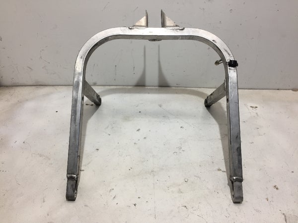 Ohjausakselin tuki (YAMAHA FX NYTRO RTX 2009 ml.5800km)  8GL-23870-01-00