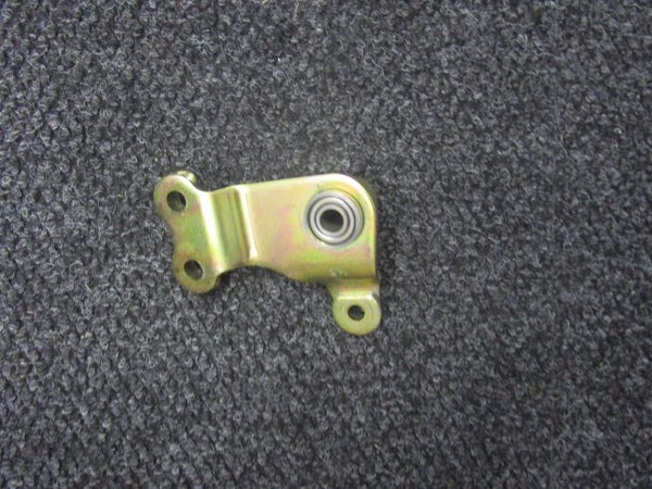 Arm, Idler (YAMAHA SXR700 2000) 8DF-23826-00-00